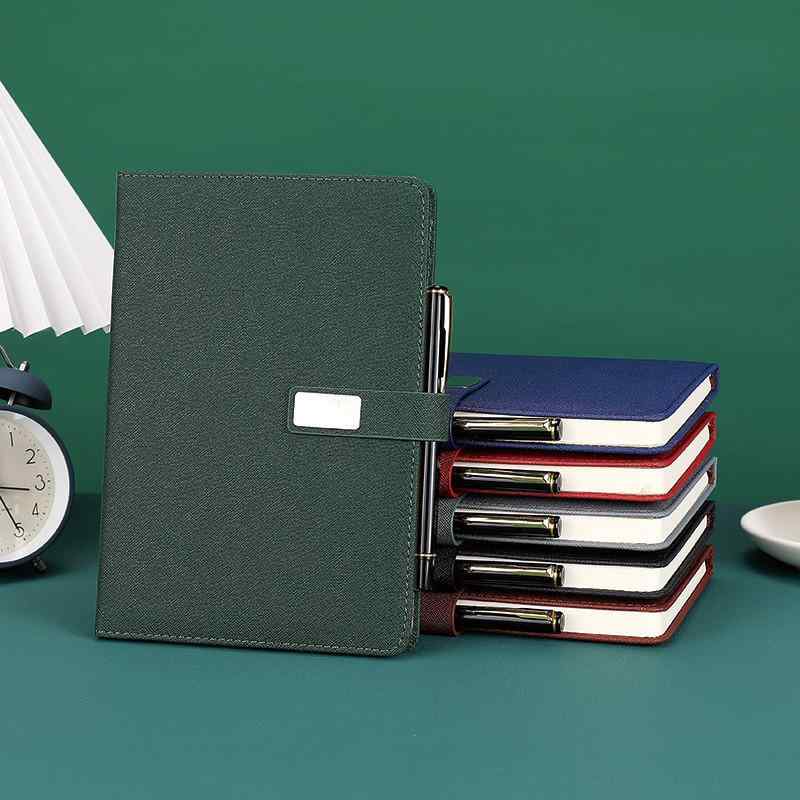 手帳 ビジネス文具 A5 高級感 フェイクレザー 留め具付き 糸綴じ 会議 オフィス用 上質紙 ギフトセット..