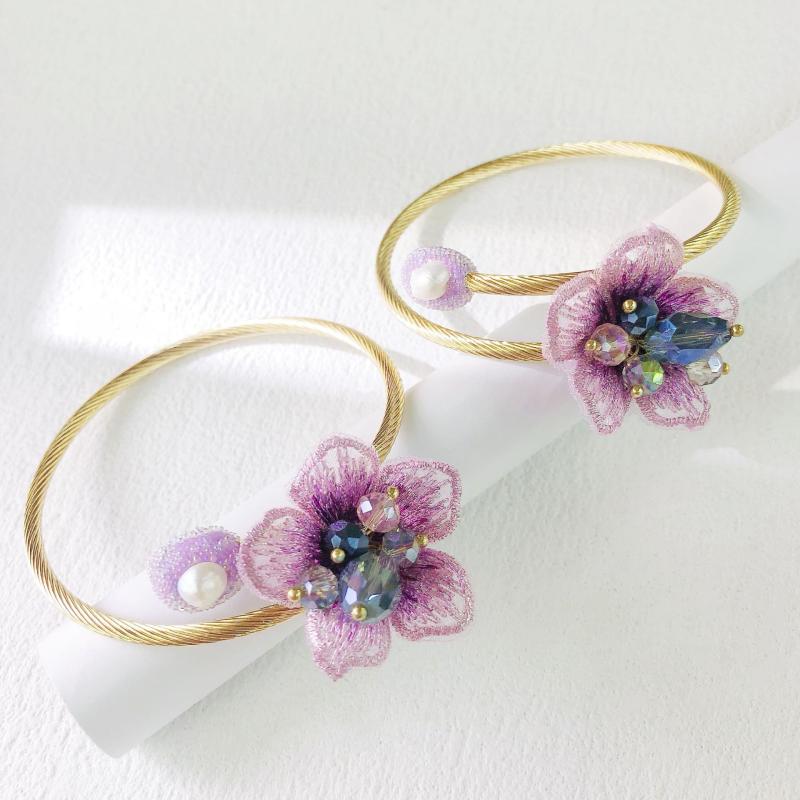 ブレスレット レディース 金属アレルギー対応 錆びにくい チタン製 パープル レースフラワー 天然淡水パール オリジナルデザイン バングル デイリーユース ギフト プレゼント