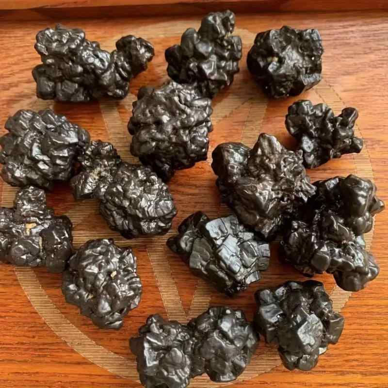 水晶 天然 黒金剛原石 パワーストーン 鉱物標本 エジプト予言石 珍しい石 マンガン団塊 鑑賞石 モダン ..