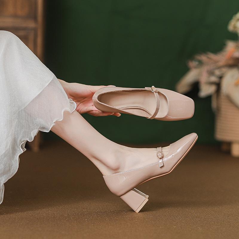 マリージェーンシューズ レディース ヌードピンク PUレザー スクエアトゥ 太ヒール チャンキーヒール ワンストラップ 浅口 高めヒール 安定感 滑り止め ゴム...