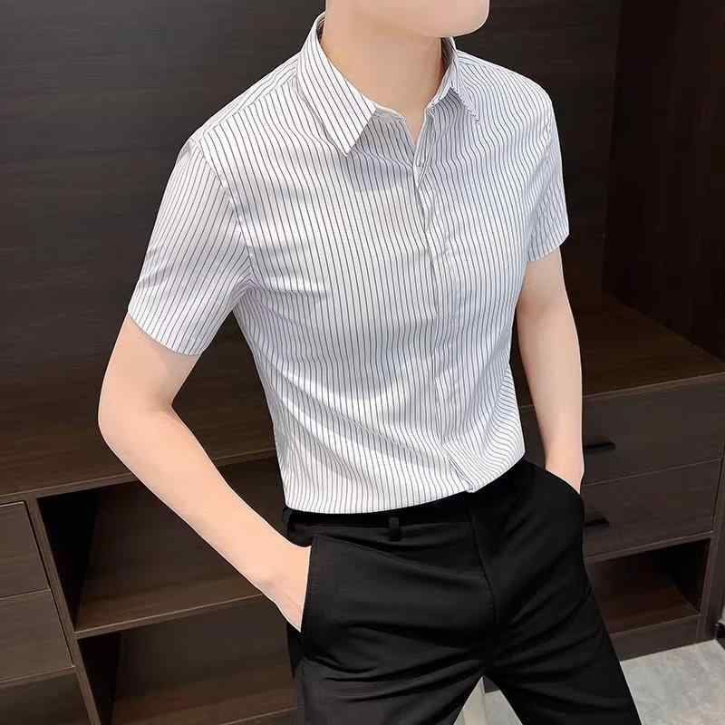 シャツ メンズ 半袖 ストライプ 薄手 スリム 細身 カジュアル ビジネス 通勤 夏物 ポリエステル 上品 おしゃれ トレンド 高級感 白 ブルー 黒