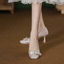 パンプス レディース 上品 エレガント サテン調 高級感 花嫁 ブライズメイド 結婚式 二次会 ラインストーン ビジュー 細ヒール ピンヒール ハイヒール スク...