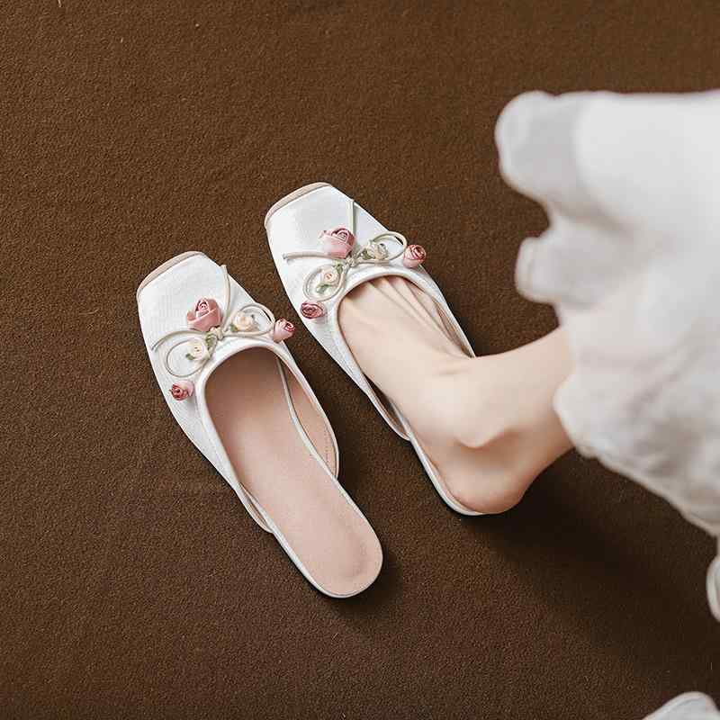 ミュール レディース クローズドトゥ バックレス フラットソール 軽量 防滑 上品 エレガント レトロモダン フレンチシック 大人かわいい リボン ラインストーン ベージュ 夏