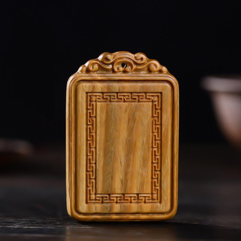 ネックレス 男性 女性兼用 緑檀木製 木彫り 平安無事 お守り 開運 厄除け 魔除け 無事牌 ペンダント チャーム レトロ クラシック風 工芸品 文玩 手のひらサイズ