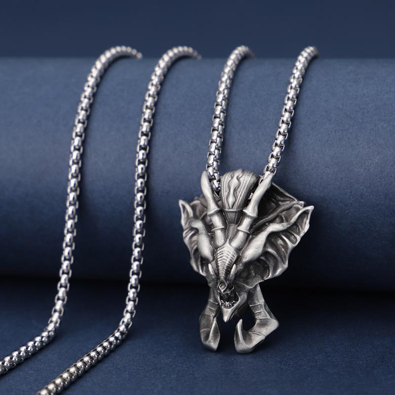 ネックレス メンズ 暗黒系 ゴシック パンク 欧米風 個性派 吸血鬼 蝙蝠 ペンダント ハロウィン チタン..