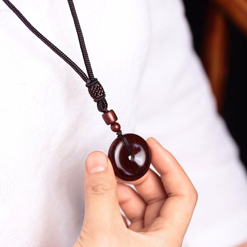 ネックレス メンズ レディース 小葉紫檀 木製 平安モチーフ お守りペンダント 古材 エスニック風 アジアンテイスト クラシック ロング