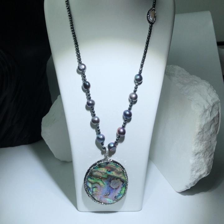 ネックレス レディース 60cm ロング 黒淡水パール 異形 両面アワビ貝 ヘマタイト 万能留め具 S925シル..