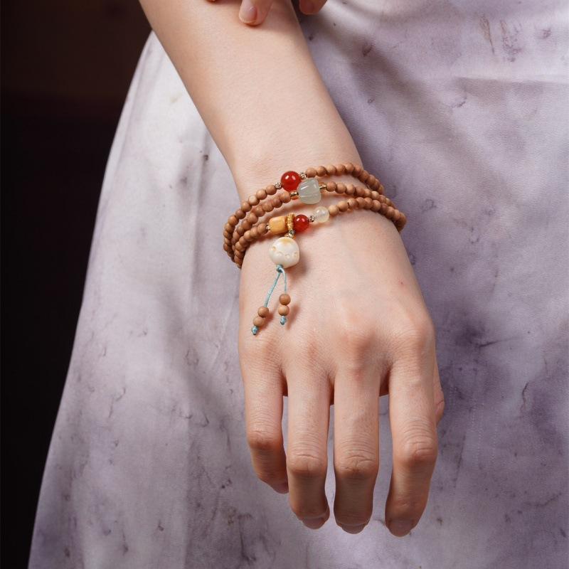 ブレスレット ユニセックス 白檀 サンダルウッド 天然木 香り 癒し ヒーリング かわいい 猫爪モチーフ 約4mm玉 エスニック 民族調 手作り風 数珠 念珠 お守り ファッションアクセサリー