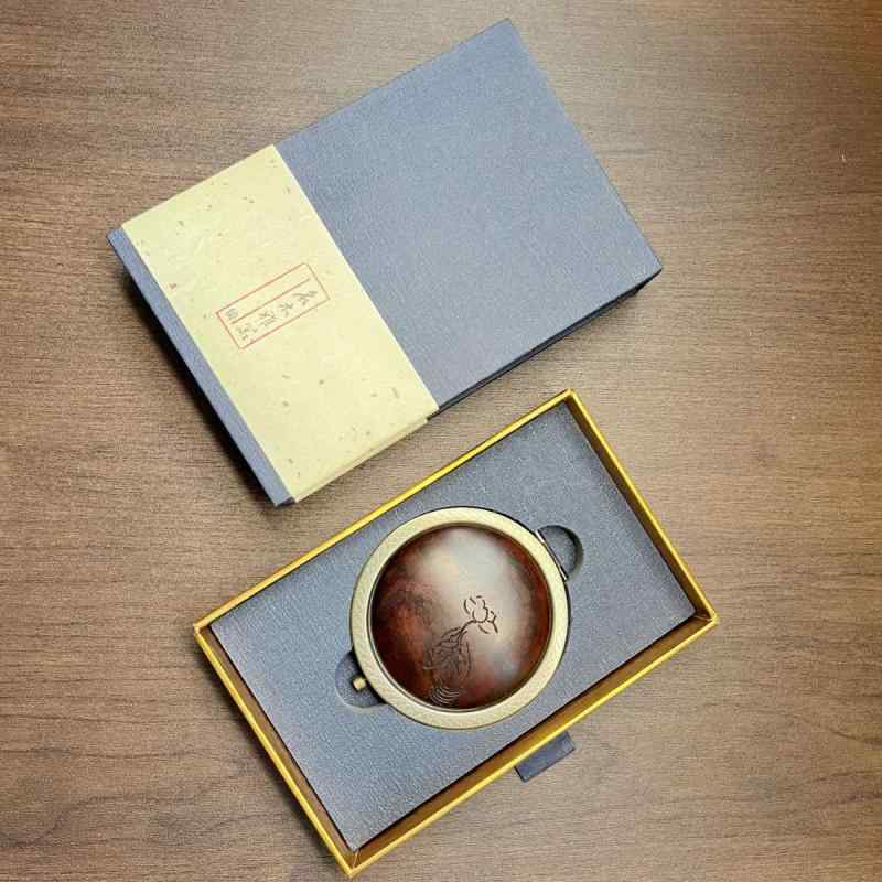 化粧鏡 携帯用 ミニ 両面 天然木製 紫檀 白檀 レトロ 中国風 アンティーク調 高級感 コンパクト 手鏡 ..