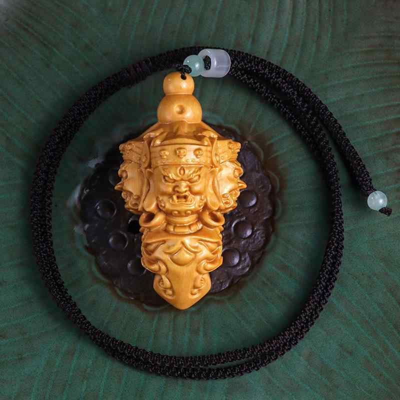 黄楊木彫り 金剛杵 降魔杵 手持ち 携帯用 厄除け 魔除け 開運 縁起物 中国風 ペンダント 車用飾り カーアクセサリー
