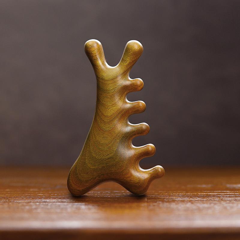 マッサージコーム 4WAY 多機能 リフトアップ 血行促進 フェイシャルケア アイケア 鼻筋 頭皮マッサージ 緑檀木製 ビッグサイズ 櫛