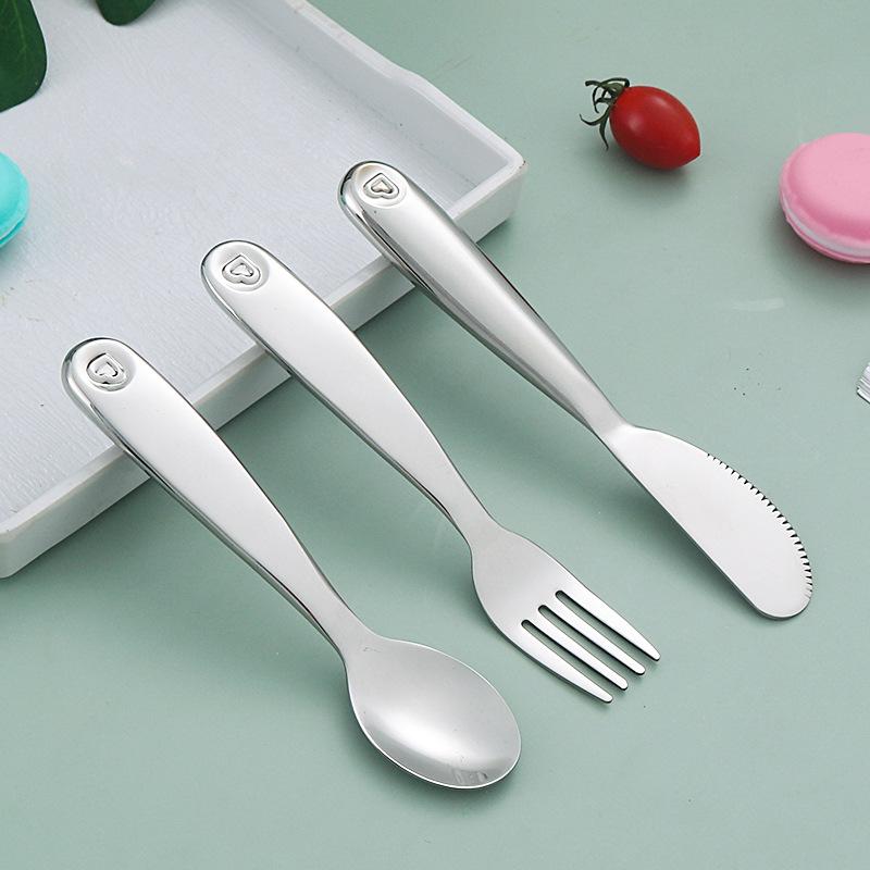 カトラリー 子供用 304ステンレス製 かわいい動物 アニマルデザイン ハート柄 ナイフ フォーク スプーン セット 携帯用 幼稚園 保育園 小学生 ランチ 遠...