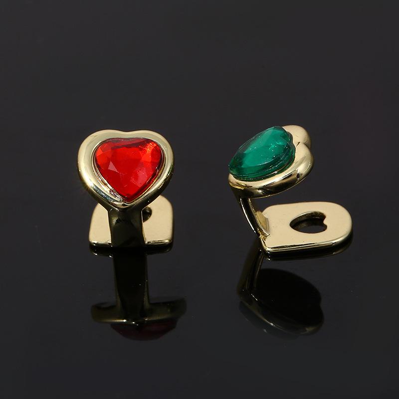 グリルズ 男女兼用 ユニセックス ハート型 レッド グリーン ジルコニア 金メッキ 銅製 ヒップホップ ストリート ラップ ダンス 個性的 歯用アクセサリー 高汎用性