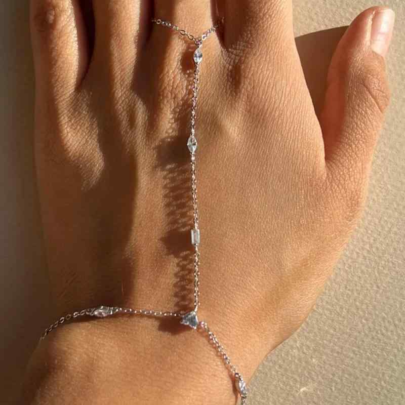 ・カテゴリ: ブレスレット・素材: ラインストーン・加工: 電気メッキ・対象: 女性用・スタイル: シンプル・スタイル分類: オフィスカジュアル・デザイン要素: チェーン・カラー展開: ゴールド、シルバー