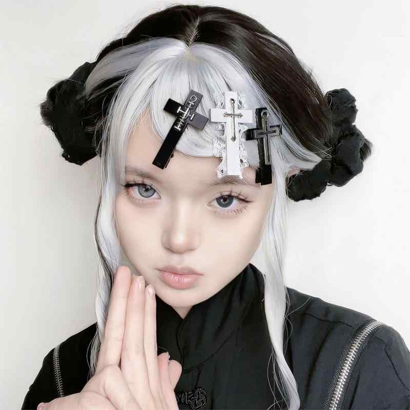 ヘアクリップ レディース サブカル パンク ダーク系 アクリル 十字架 クロス 透かし彫り デザイン ジルコニア ホワイト 個性的 オリジナル 髪飾り ヘアアク...