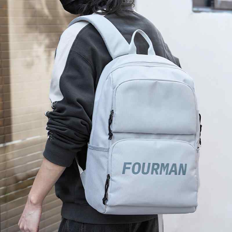 リュックサック メンズ 大容量 通学 通勤 16インチPC対応 PC収納 通気性 疲れにくいカーブショルダーベ..