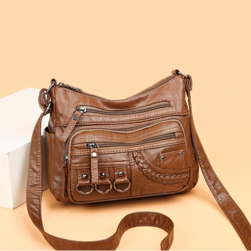 バッグ レディース ママ向け 柔らか 洗い加工 ソフトPUレザー 斜めがけ ショルダーバッグ 横型 スクエア型 ファスナー開閉 内ポケット 携帯収納 普段使い お出かけ 人気