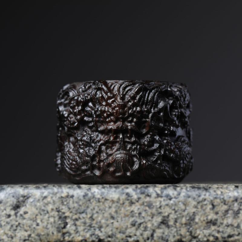 指輪 メンズ 沈香木 九龍 彫刻 板指 国潮風 コレクション オブジェ 置物 飾り物 親指リング ワイドリン..