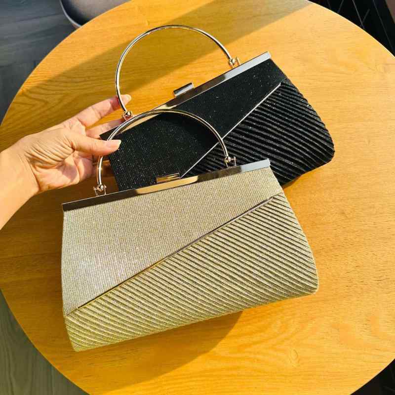パーティー クラッチバッグ レディース 高級感 プリーツ加工 光沢 結婚式 二次会 ハンドバッグ スクエア型 ミニバッグ スマホ対応 内ポケット ロック開閉 フォーマル イベント お呼ばれ