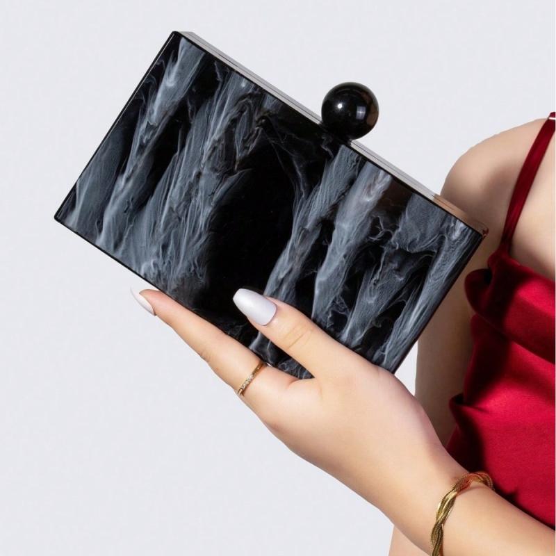 バッグ レディース アクリル メタルチェーン モノトーン マーブル柄 マグネット開閉 ミニ スクエア型 かっちり オリエンタルモダン ショルダーバッグ クラッチバッグ パーティー フォーマル デイリーユース