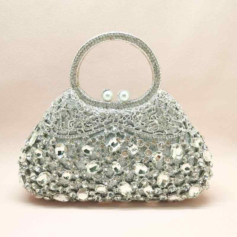 バッグ レディース 春夏 ラインストーン ビジュー 欧米デザイン パーティー クラッチバッグ 宝石風ハンドル メタル素材 横型 スクエア ファスナー 携帯ポケット 結婚式 二次会 フォーマル お呼ばれ ブラック シルバー ゴールド