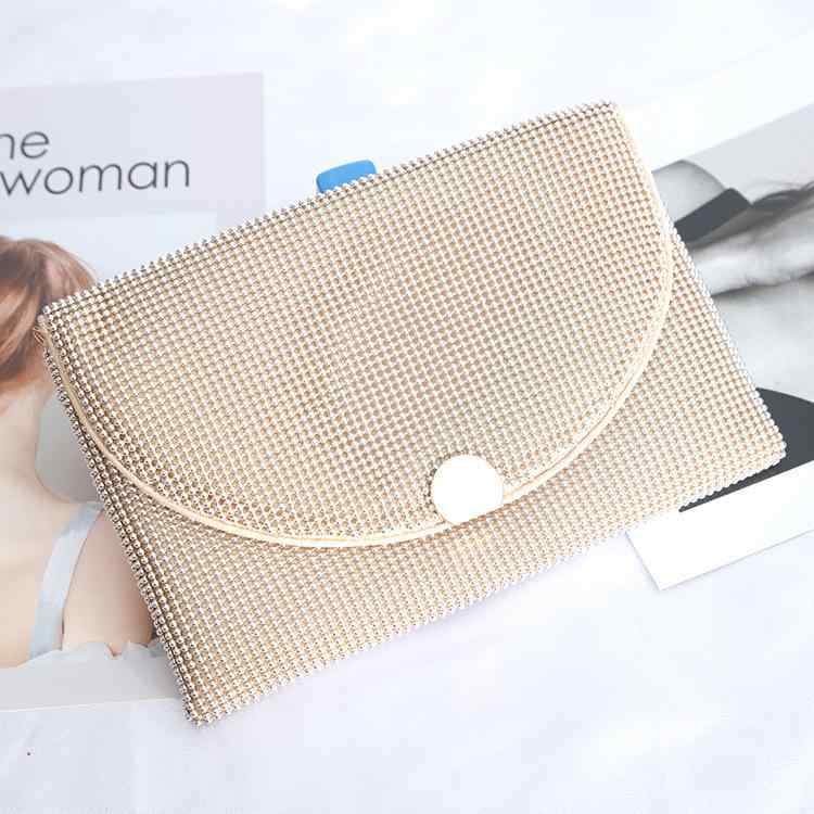 クラッチバッグ レディース メタル アルミ素材 ショルダーバッグ パーティーバッグ 封筒型 欧米風 おしゃれ フォーマル ドレス 結婚式 二次会 ゴールド