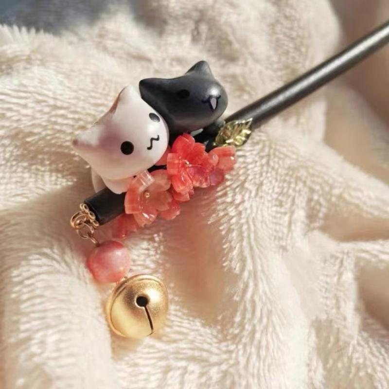 簪 レディース 癒やし系 かわいい 鈴付き 白黒 猫モチーフ 花火デザイン オリジナル 木製 髪飾り 和装..