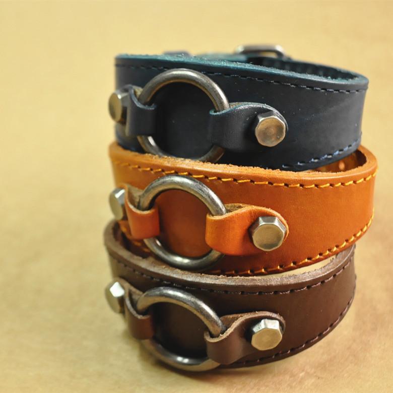 ブレスレット メンズ レディース ユニセックス 牛革 ベジタブルタンニンレザー リベット パンク ロック..