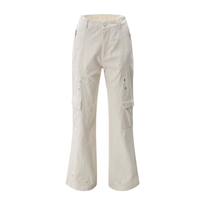 デニムパンツ ユニセックス 綿100% ノンストレッチ ミッドライズ 多ポケット セミフレア カーゴパンツ ストリート カジュアル ゆったり ワイドレッグ 落ち感 ロングパンツ 秋 アプリコット