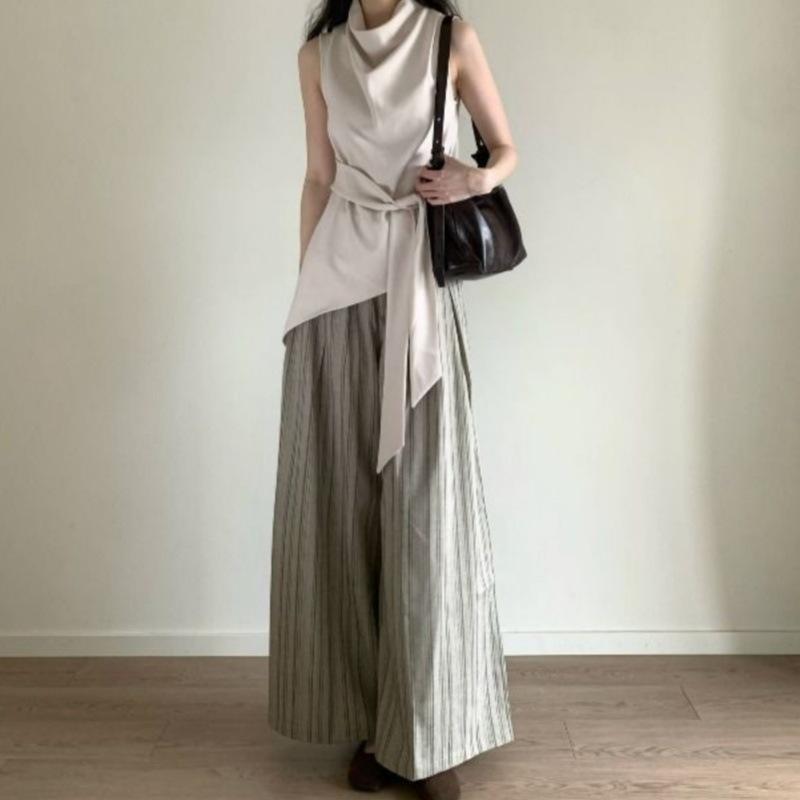 トップス レディース 上品 ドレープネック アシンメトリー ノースリーブ Tシャツ カットソー ウエストリボン ウエストマーク 細見え効果 春夏