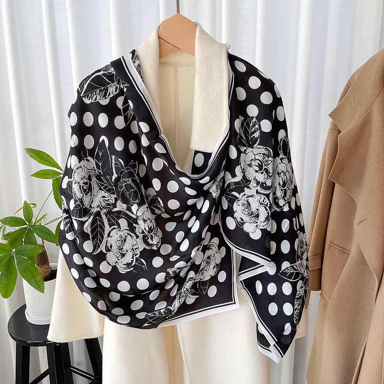 スカーフ レディース マルベリーシルク シルクジョーゼット ドット柄 カメリア 花柄 大判 ロング エレガント 上品 通勤 オフィス 春夏 ..