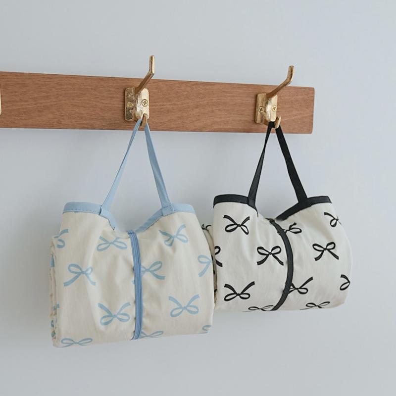 おねしょシーツ ベビー 防水 洗える 折りたたみ 携帯用 赤ちゃん用 乳幼児 新生児 男女兼用 ベッドパッド お昼寝マット 寝汗対策 PVC 43x62cm ブルー ブラック