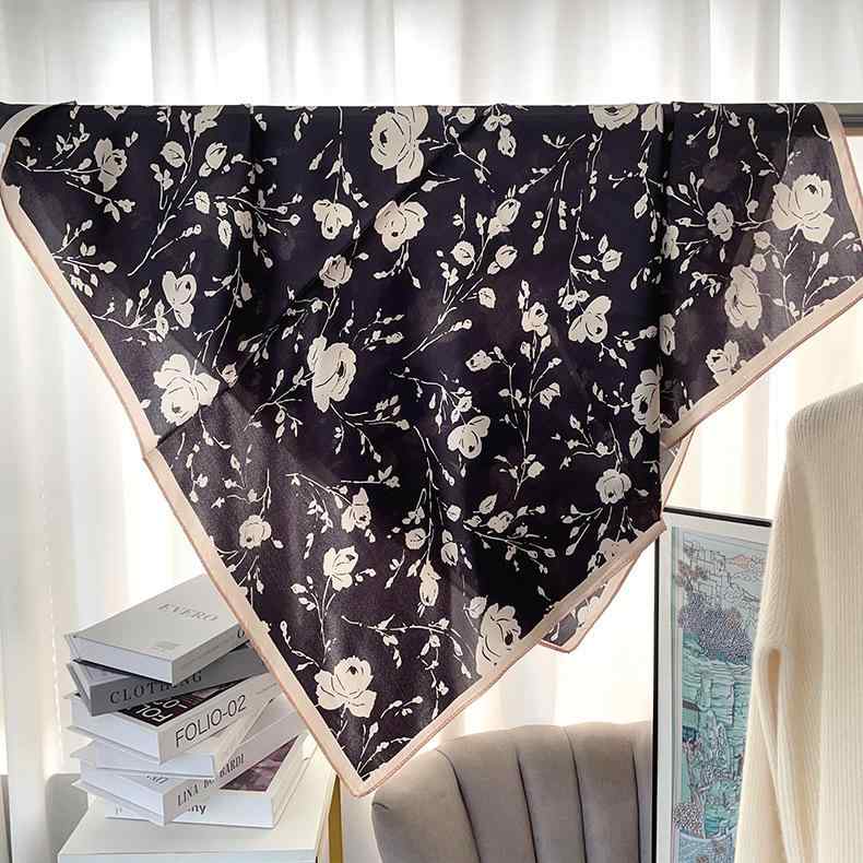 スカーフ レディース 天然シルク 100% ローズ カメリア柄 プリント 正方形 65cm 上品 レトロ ヘップバーン風 首巻き 春夏 オフィス 通勤 カジュアル フォーマル アクセント小物