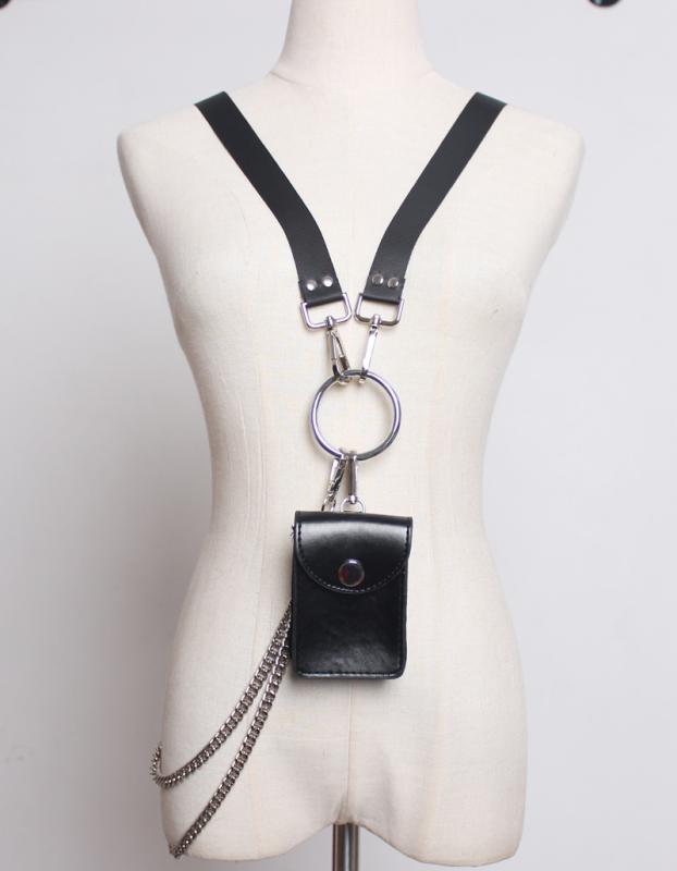 ミニバッグ レディース フェイクレザー 合皮 オリジナルデザイン オールシーズン 取り外し可能 メタルチェーン 斜め掛け 肩掛け クロスボディ 2WAY ポシェット スマホポーチ 旅行 サブバッグ ブラック ホワイト