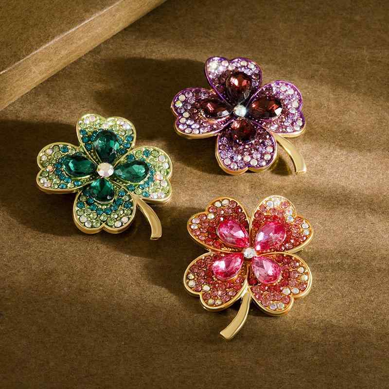 ブローチ レディース 高級感 クリスタル 四つ葉のクローバー ジルコニア 上品 エレガント 韓国風 結婚式 パーティー 普段使い フォーマル 飾り おしゃれ ギフト プレゼント 亜鉛合金製 紫 グリーン ピンク(x2)