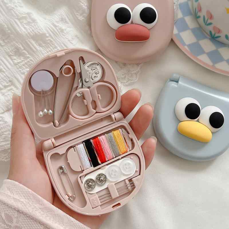 裁縫セット 携帯用 ポータブル 家庭用 ミニ コンパクト 手縫い 補修 お直し ソーイ...