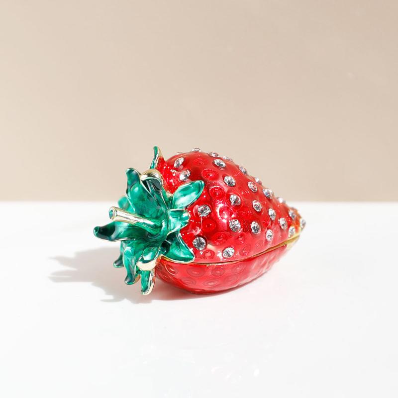 アクセサリーケース ベビー いちご ストロベリー 高級感 インスタ映え おしゃれ かわいい ピアス イヤ..