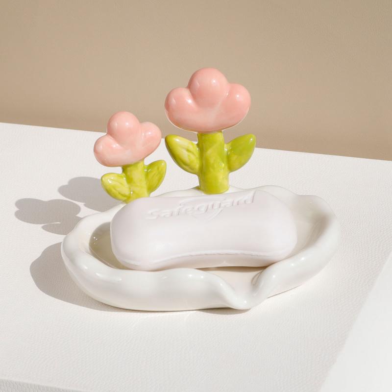 石鹸置き おしゃれ 陶器製 水切り 穴開け不要 ソープディッシュ 家庭用 花柄 かわいい 洗面所 バスルーム お風呂場 キッチン 収納 石けん皿 ホワイト ピンク