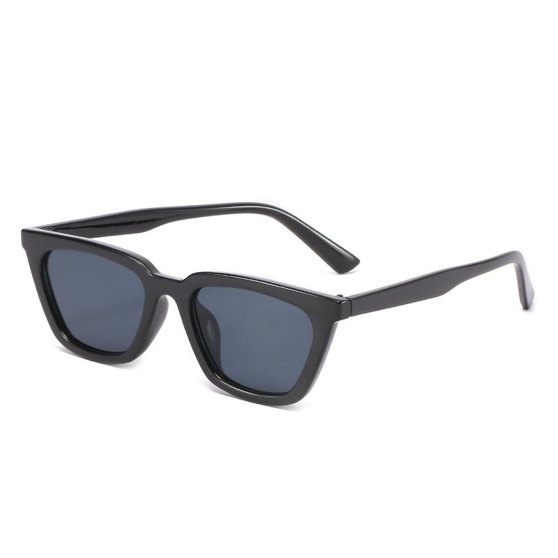 サングラス レディース UV400 UVカット 韓国ファッション おしゃれ キャットアイ 万能 レトロ調 スモールフレーム 小顔効果 軽量 ドライブ アウトドア 普段使い