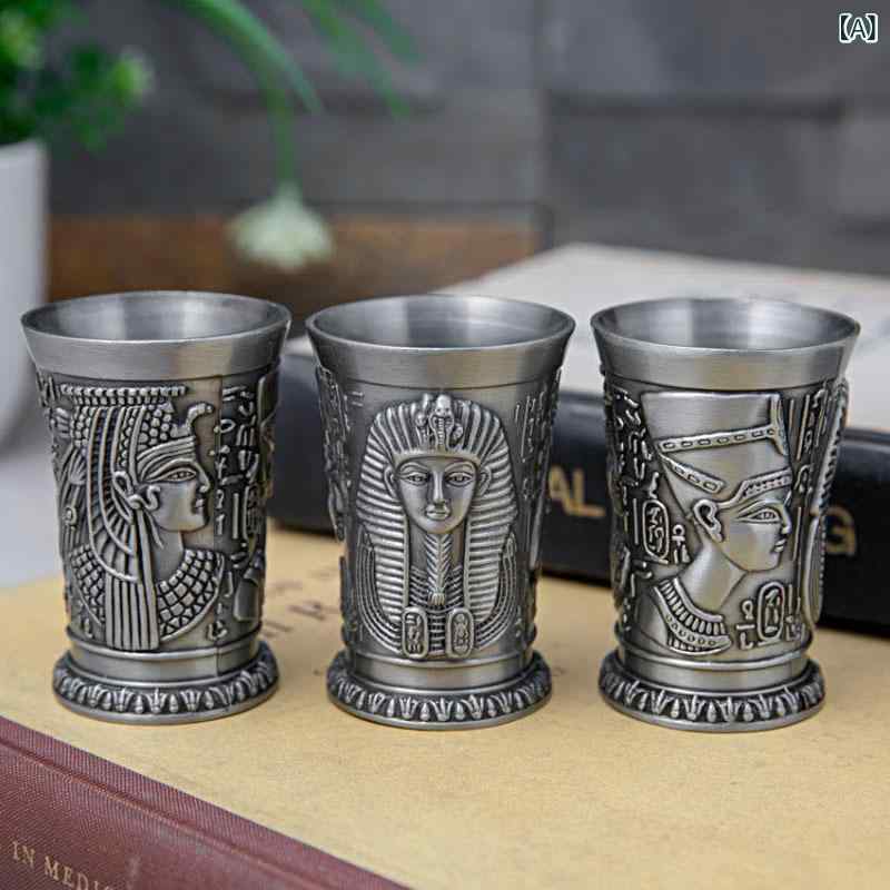 ショットグラス 亜鉛合金製 エジプト ファラオ 古代エジプト トーテム文様 アンティークシルバー 上品なレトロ ヨーロピアンアンティーク風 金属工芸品 コレクション ディスプレイ インテリア おしゃれ プレゼント ギフト ミニグラス [2]