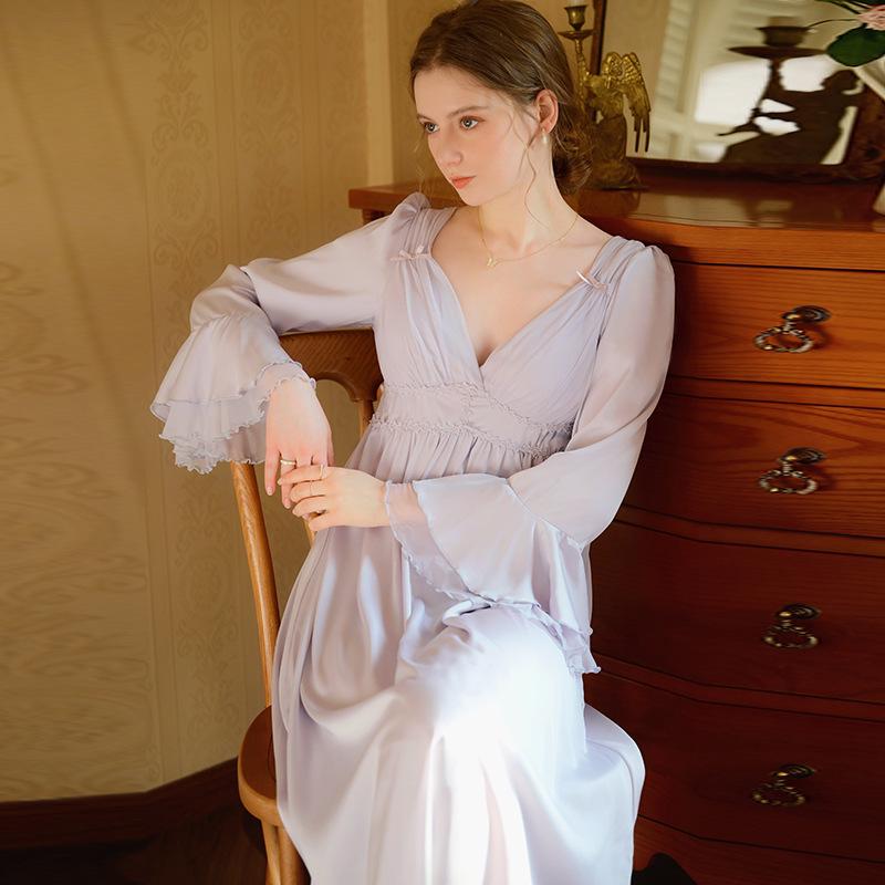 楽天モズラボネグリジェ レディース 春 フレンチ宮廷風 プリンセス風 姫系 長袖 ロング丈 膝下丈 サテン ラッフル袖 フレアスリーブ パジャマ ルームウェア 部屋着 快適 胸パッド付き ポリエステル グレイッシュパープル