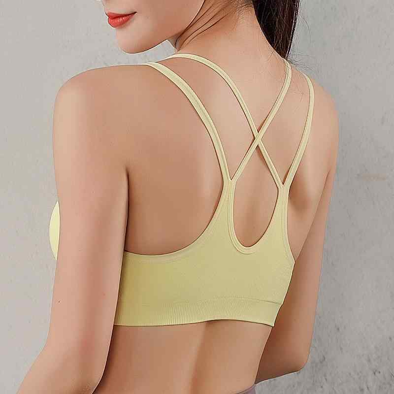 スポーツブラ レディース 速乾 吸汗性 通気性 シームレス 細ストラップ クロスバック 美背 ノンワイヤ..