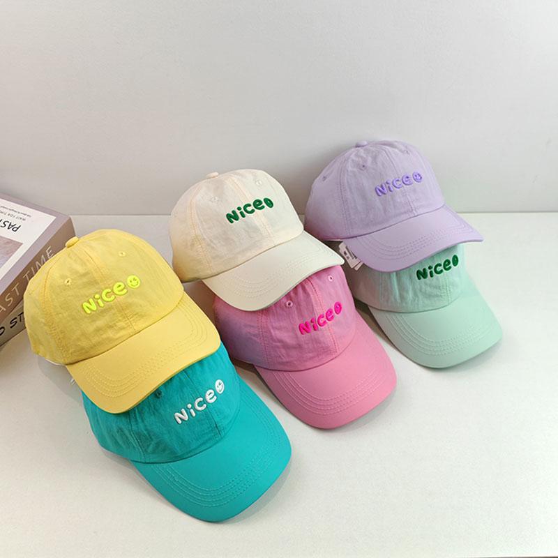 棒球帽 キッズ 男の子 女の子 UVカット 日よけ オールシーズン コットン アルファベット キャンディカラー 2歳 7歳向け カーブつば