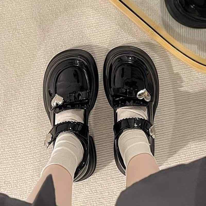 パンプス 女の子 キッズ フォーマル 発表会 入学式 卒業式 結婚式 セレモニー プリンセス 黒 ブラック エナメル 光沢 合成皮革 フレンチレトロ クラシック...