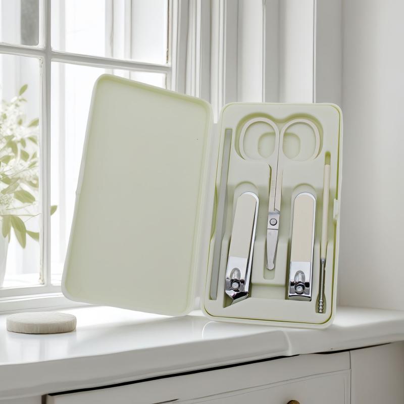 ネイルケア メンズ レディース 携帯用 爪切り 爪やすり 耳かき 眉毛ハサミ ステンレス製 多機能 旅行 出張 セルフネイル 5点 6点 8点セット 多彩なカラ...