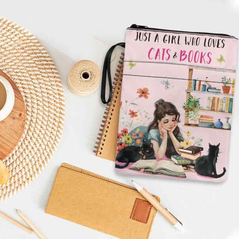 ブックカバー 女の子 軽量 持ち運びやすい かわいい 猫柄 おしゃれなデザイン ファスナー付き 手持ちポーチ 丈夫なポリエステル素材 通学用 フリーサイズ