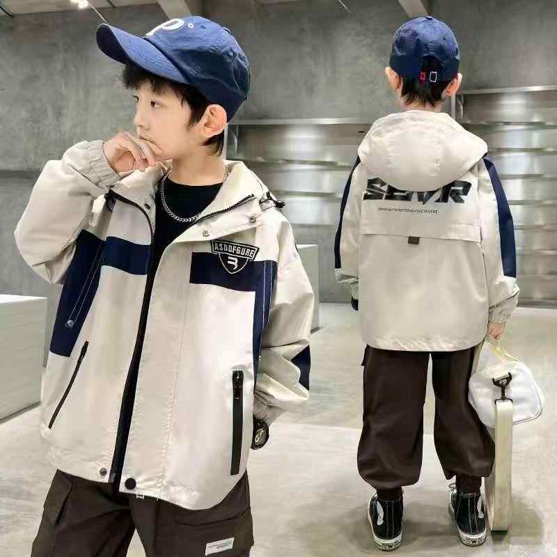 ジャケット キッズ 男の子 ボーイズ 春秋 ウィンドブレーカー マウンテンパーカー 防風 撥水 カジュア..