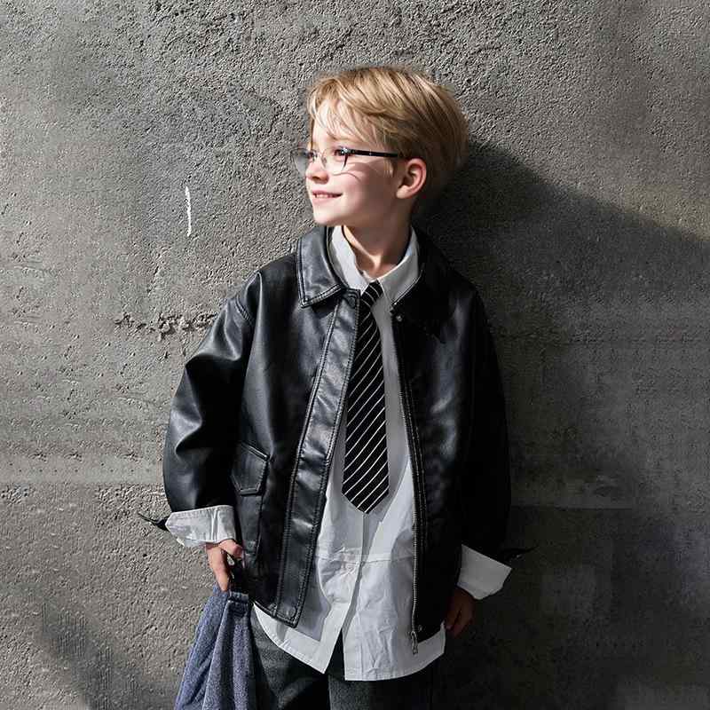 ・カテゴリ: キッズジャケット・性別: 男・対象年齢: 8歳以上・ネックライン: 襟付き・スタイル: カジュアル・柄: 無地・厚さ: 普通・生地加工: 柔軟処理・袖丈: 長袖・写真: モデル着用実写・縫製: ほつれ処理済み・主な素材: PU...