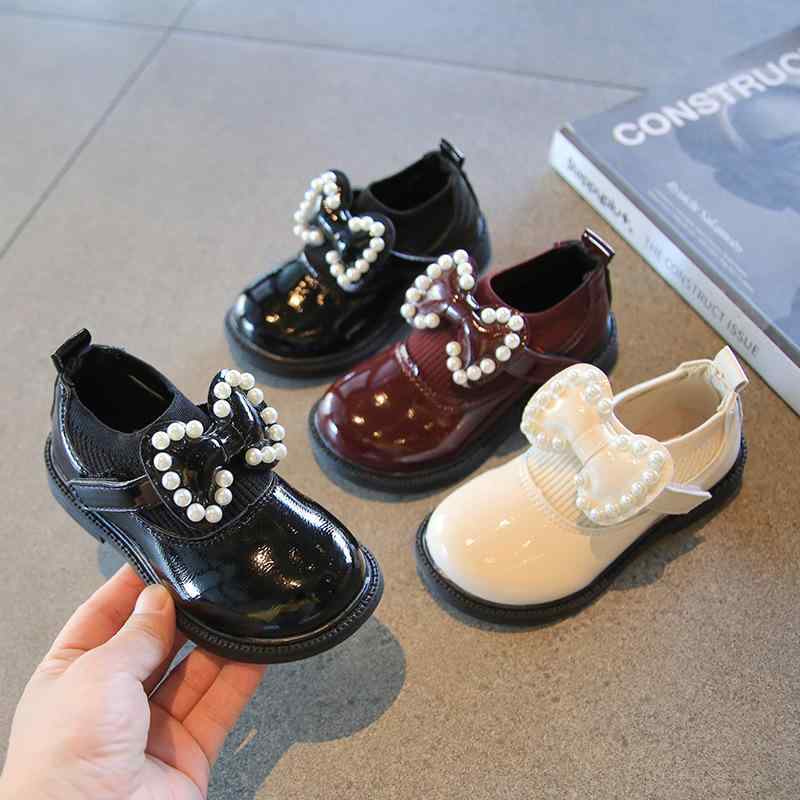 パンプス 女の子 キッズ ソフトソール 滑り止め ゴム底 PUレザー 春秋 ロリータ プリンセス レトロ 発表会 フォーマル お姫様靴 通園 通学 歩きやすい ...