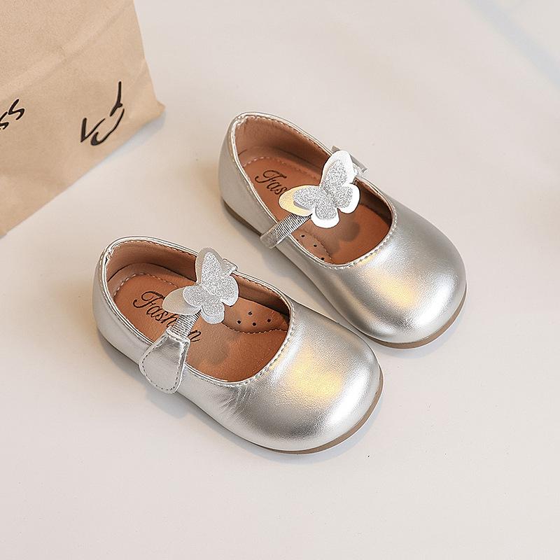 シューズ 女の子 ベビー キッズ プリンセス やわらか底 滑り止め フラットシューズ 通気性 レザー ダンス 発表会 舞台靴 マジックテープ 春秋